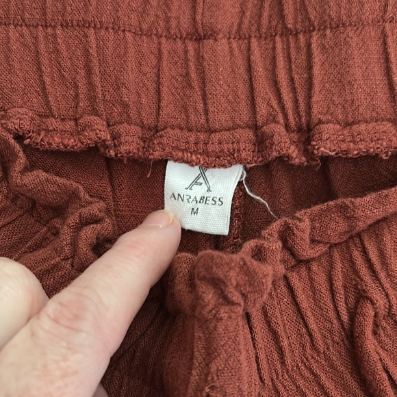 Women's Wide-Leg Linen Blend Crop Pants - Picture 4 of 5